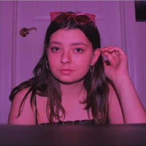 Meet your Posher, Isabella